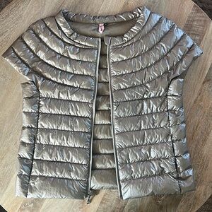 Down Vest Metallic Gold